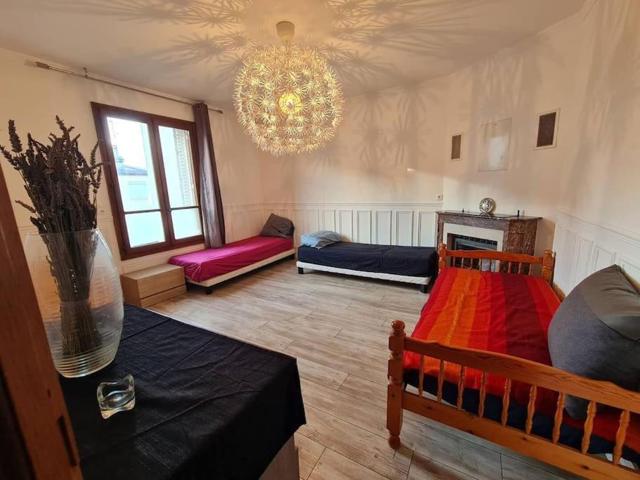 Grand Appart - Avec Terrasse Reims Exterior foto